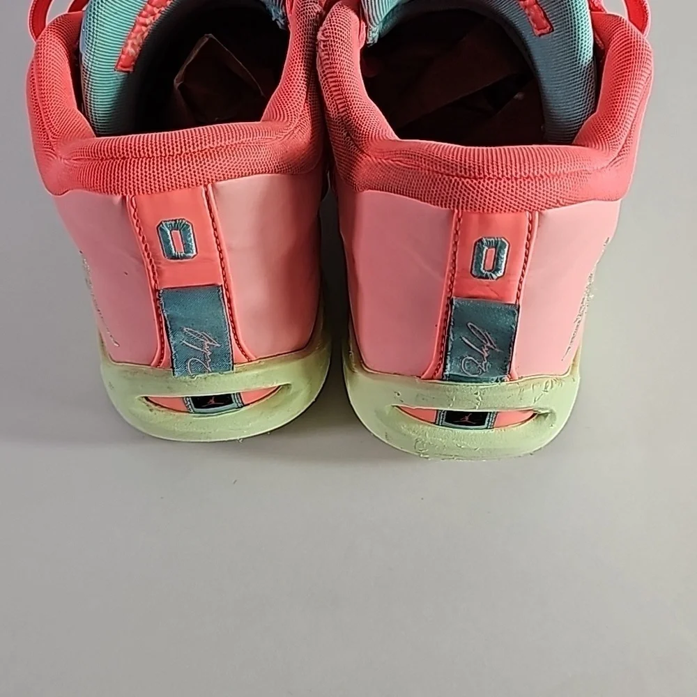 Jordan tatum pink